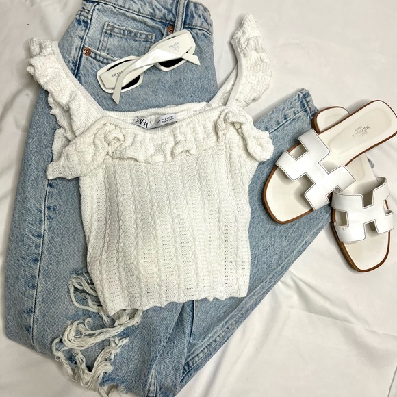 Zara Tops - White Knit Crop Top